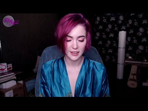 ❤️ 用英語從俄羅斯女孩手淫的指導 ☑ 美麗的色情 在 zh-tw.ideabuffet.top ❤